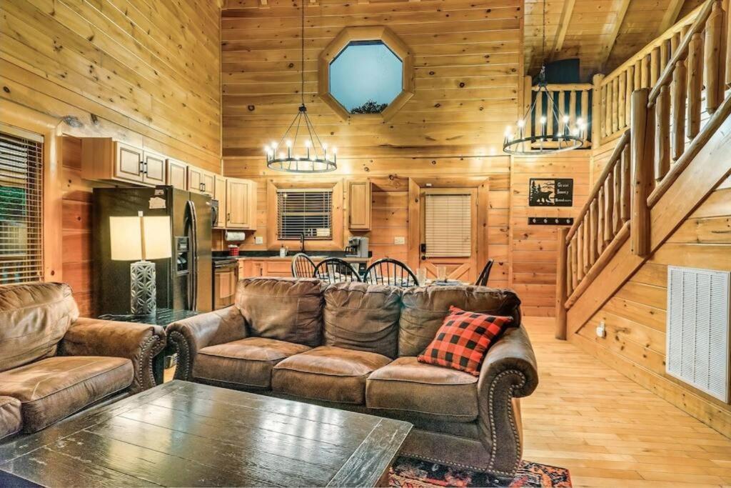 Cabin-N-Smokys! Indoor Resort Pool Views Hot Tub Game Room Sevierville Exterior photo