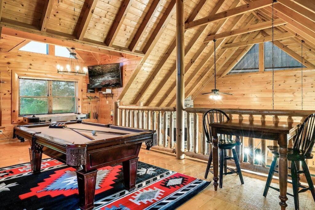 Cabin-N-Smokys! Indoor Resort Pool Views Hot Tub Game Room Sevierville Exterior photo