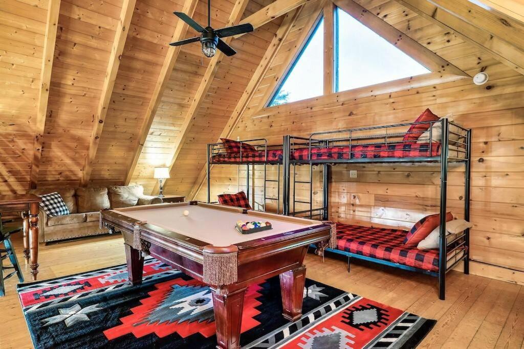 Cabin-N-Smokys! Indoor Resort Pool Views Hot Tub Game Room Sevierville Exterior photo