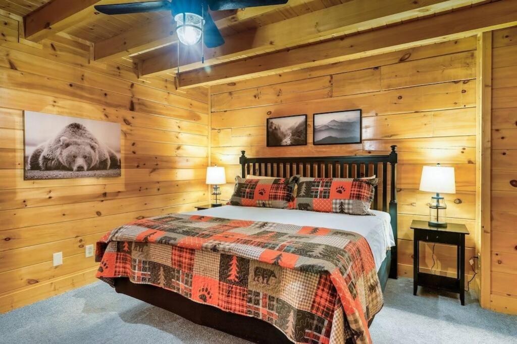 Cabin-N-Smokys! Indoor Resort Pool Views Hot Tub Game Room Sevierville Exterior photo